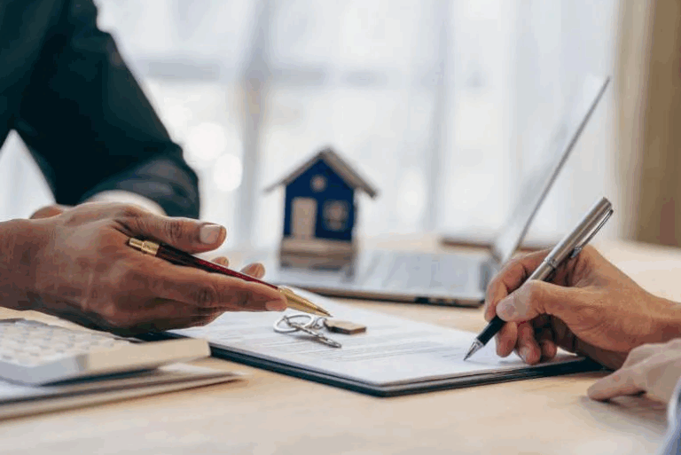 Decesso dell’inquilino moroso: che succede al contratto di locazione?